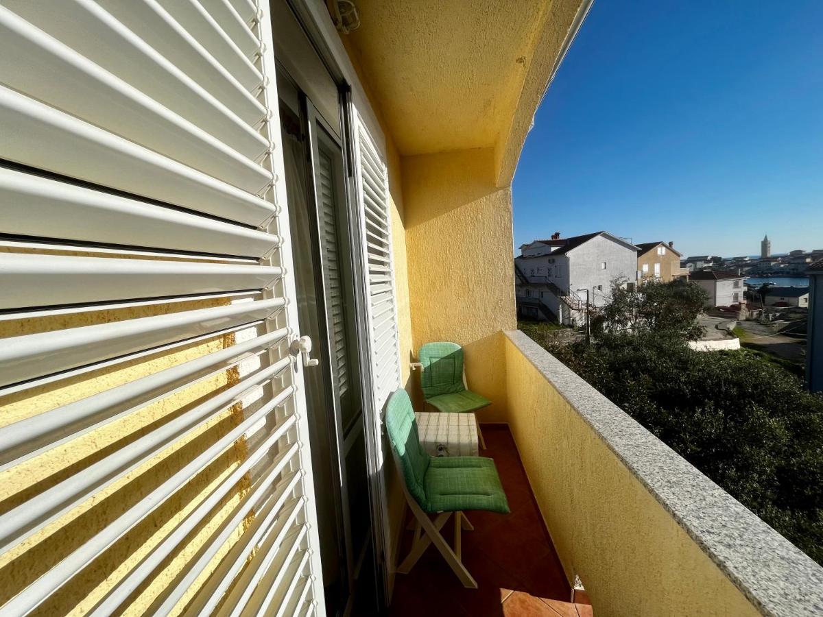 Apartments Maricic Banjol Екстер'єр фото