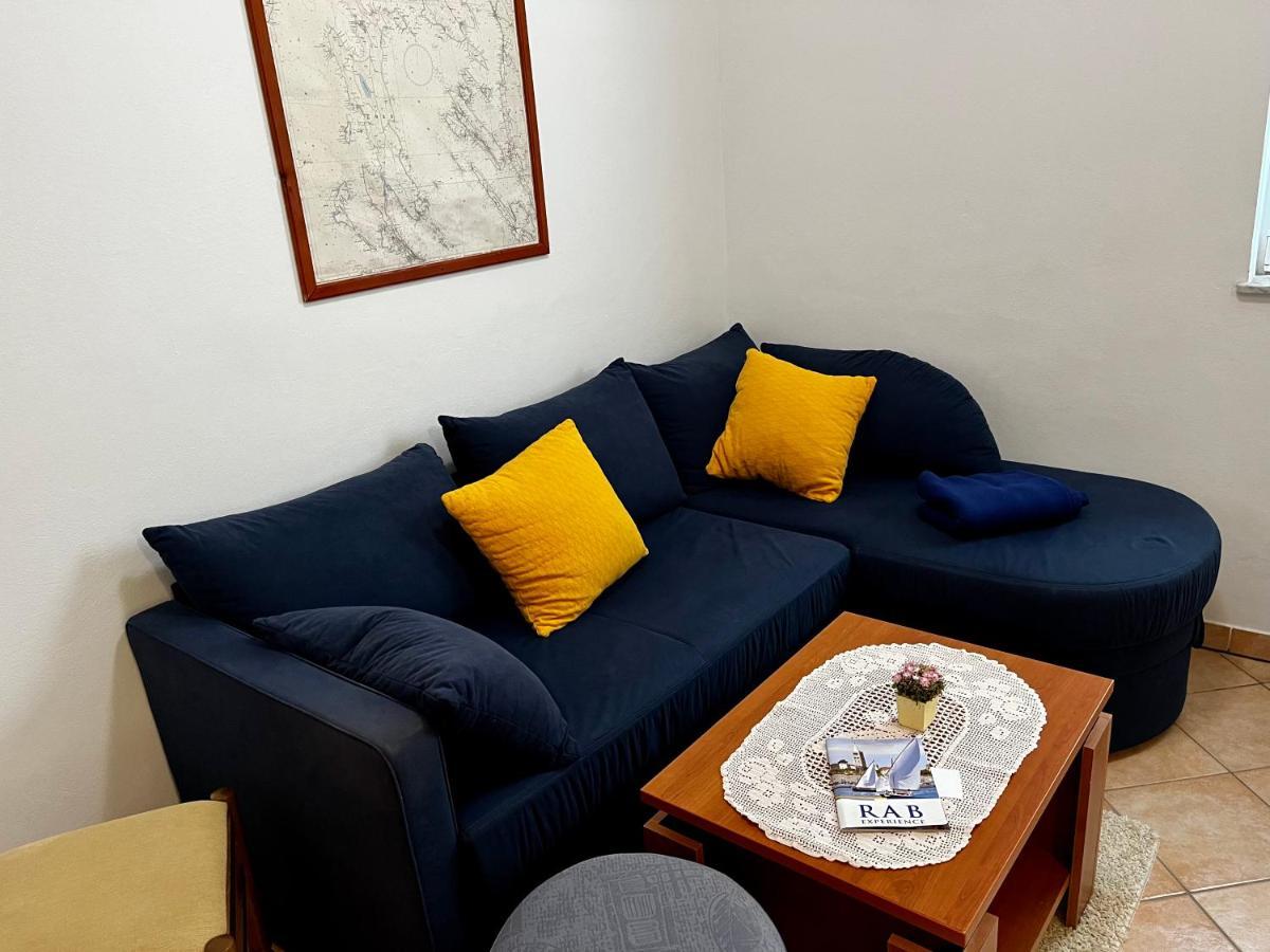 Apartments Maricic Banjol Екстер'єр фото
