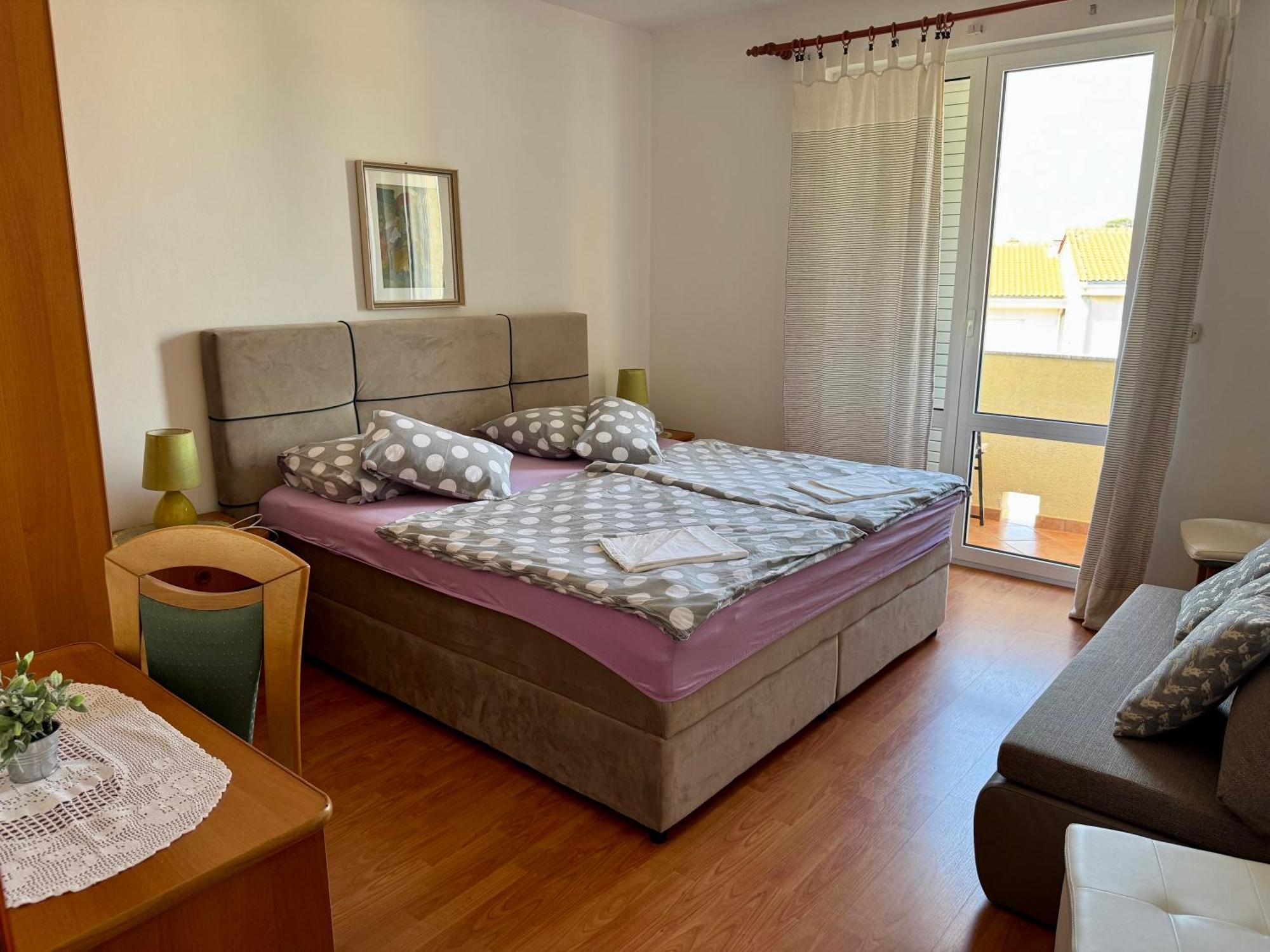 Apartments Maricic Banjol Екстер'єр фото