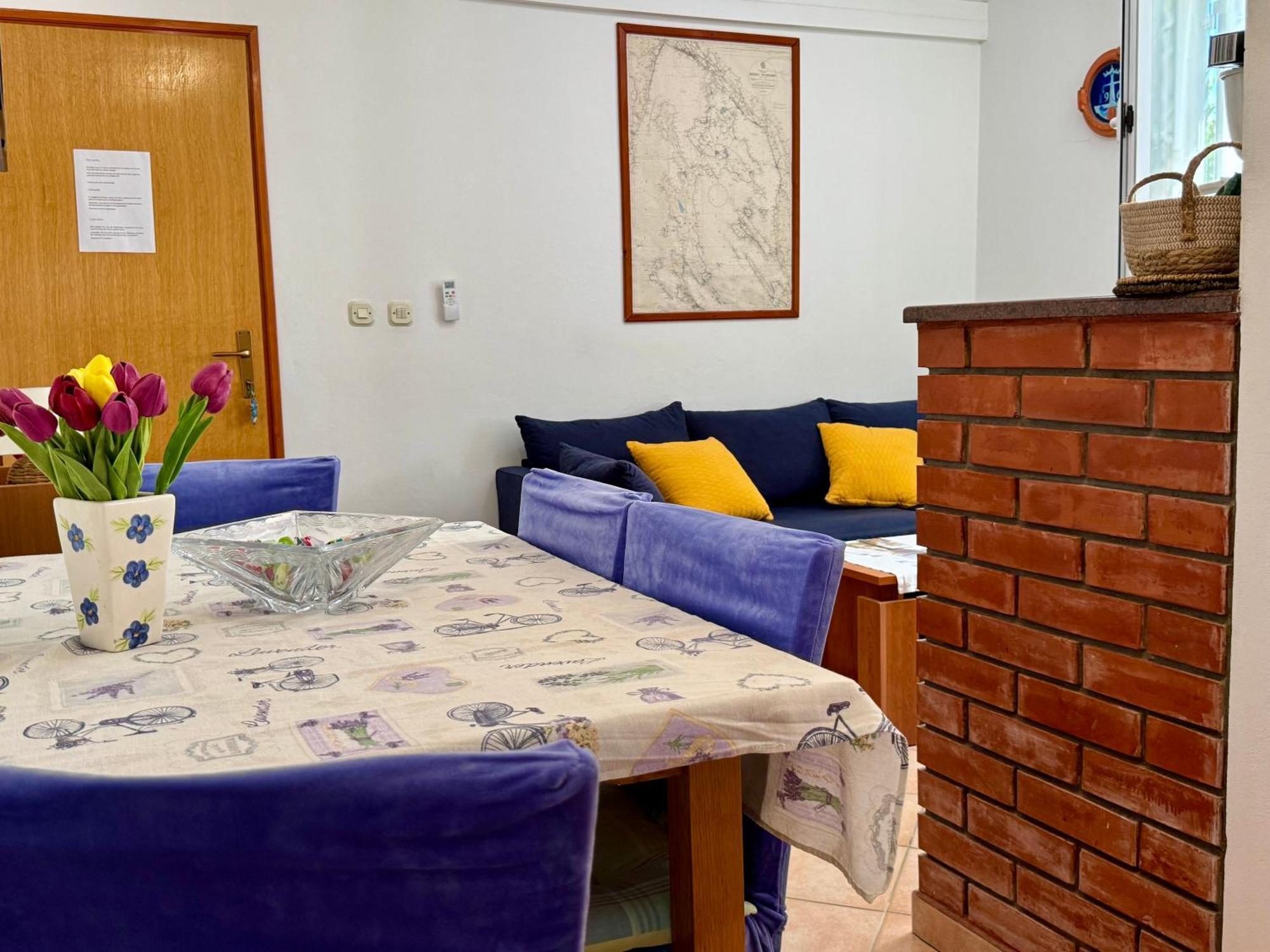 Apartments Maricic Banjol Екстер'єр фото