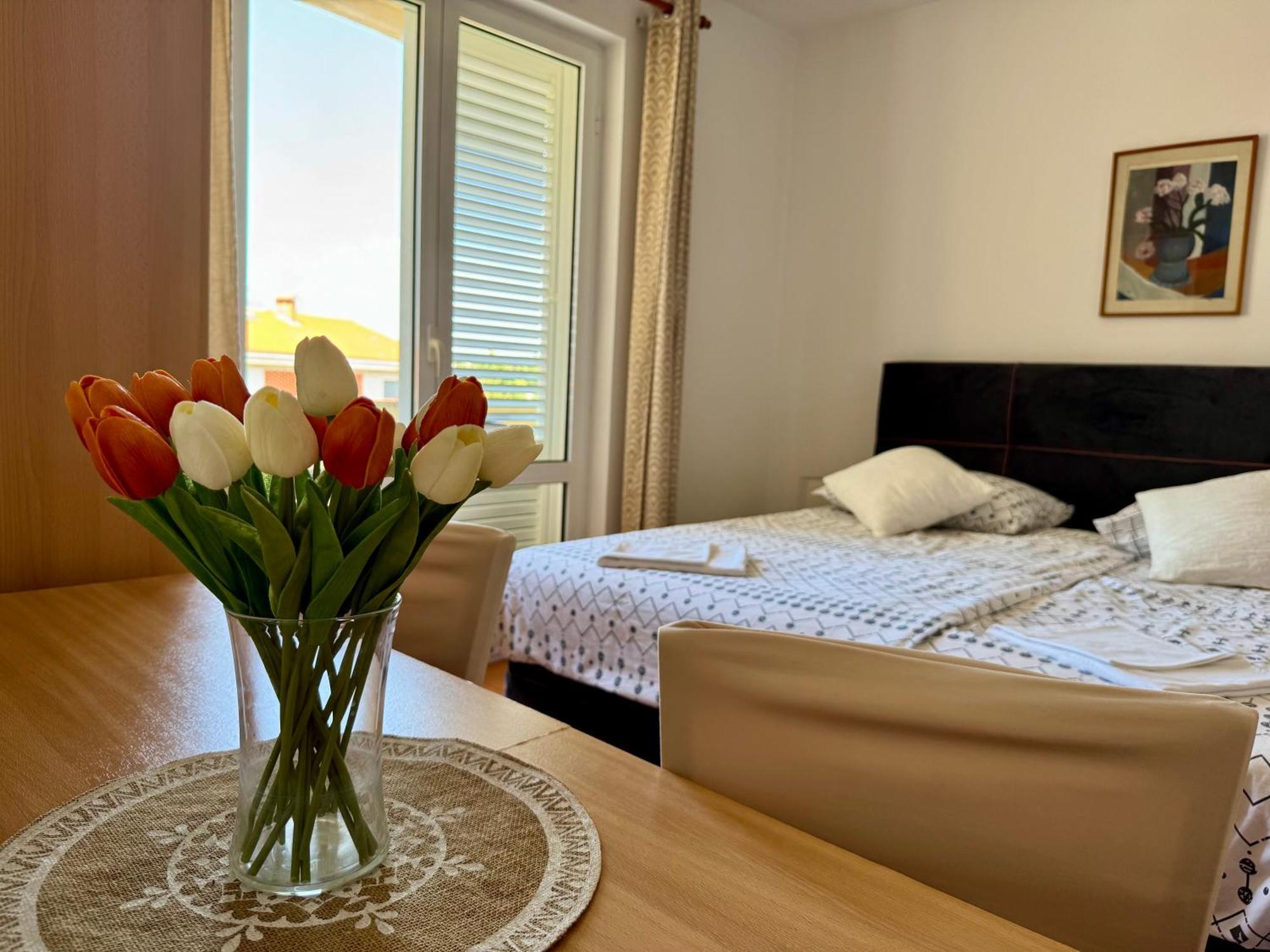 Apartments Maricic Banjol Екстер'єр фото