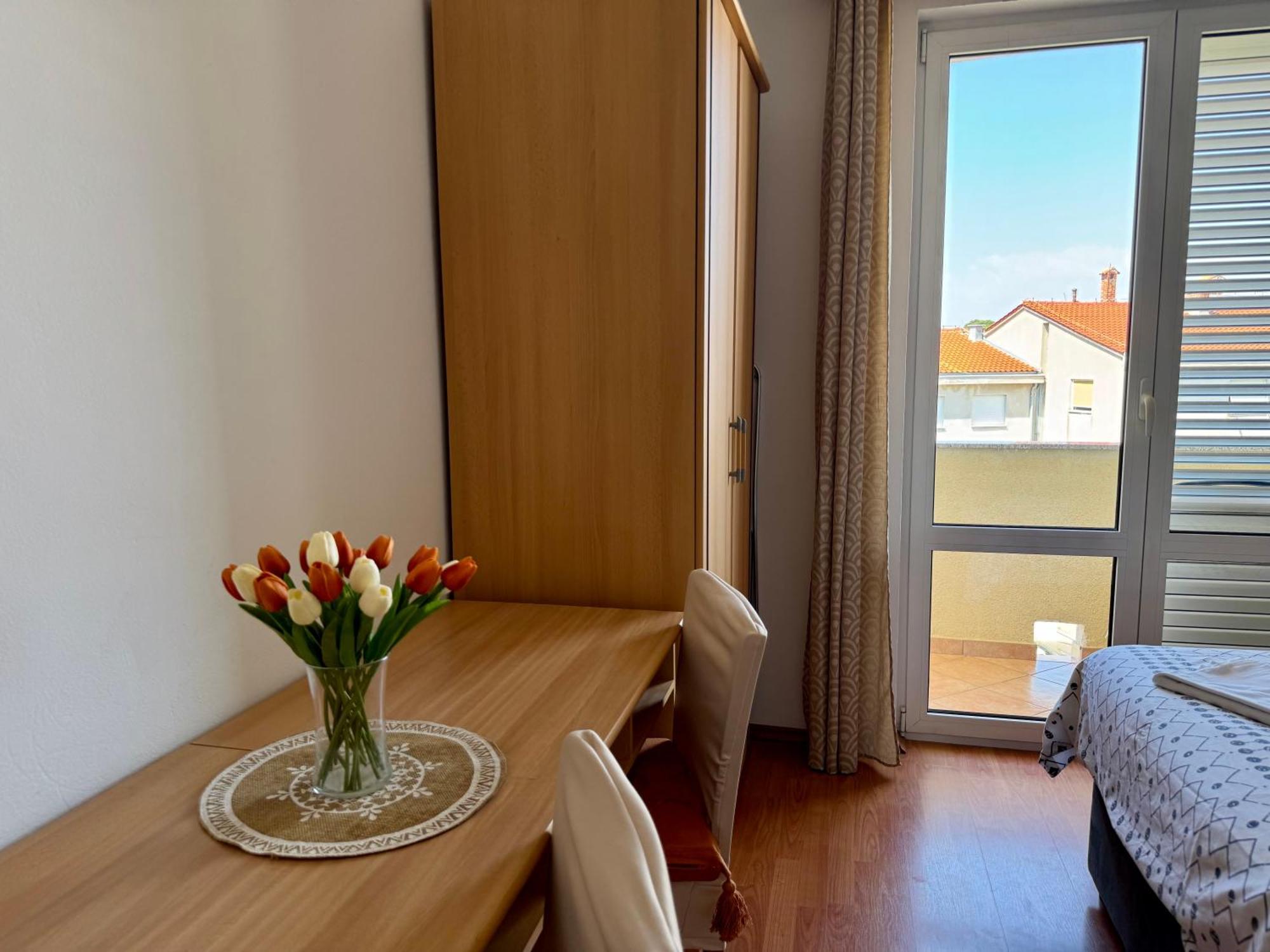 Apartments Maricic Banjol Екстер'єр фото