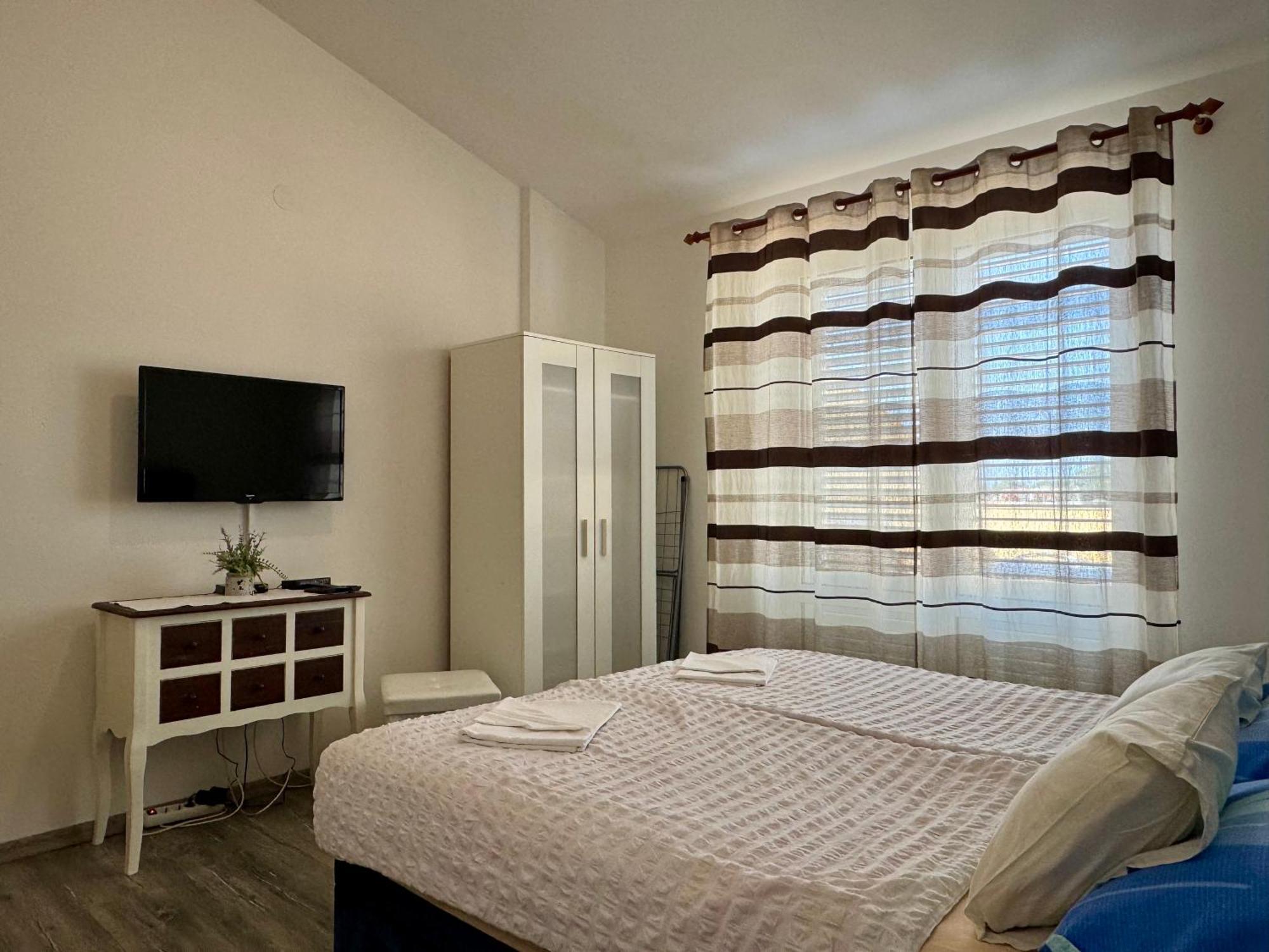 Apartments Maricic Banjol Екстер'єр фото
