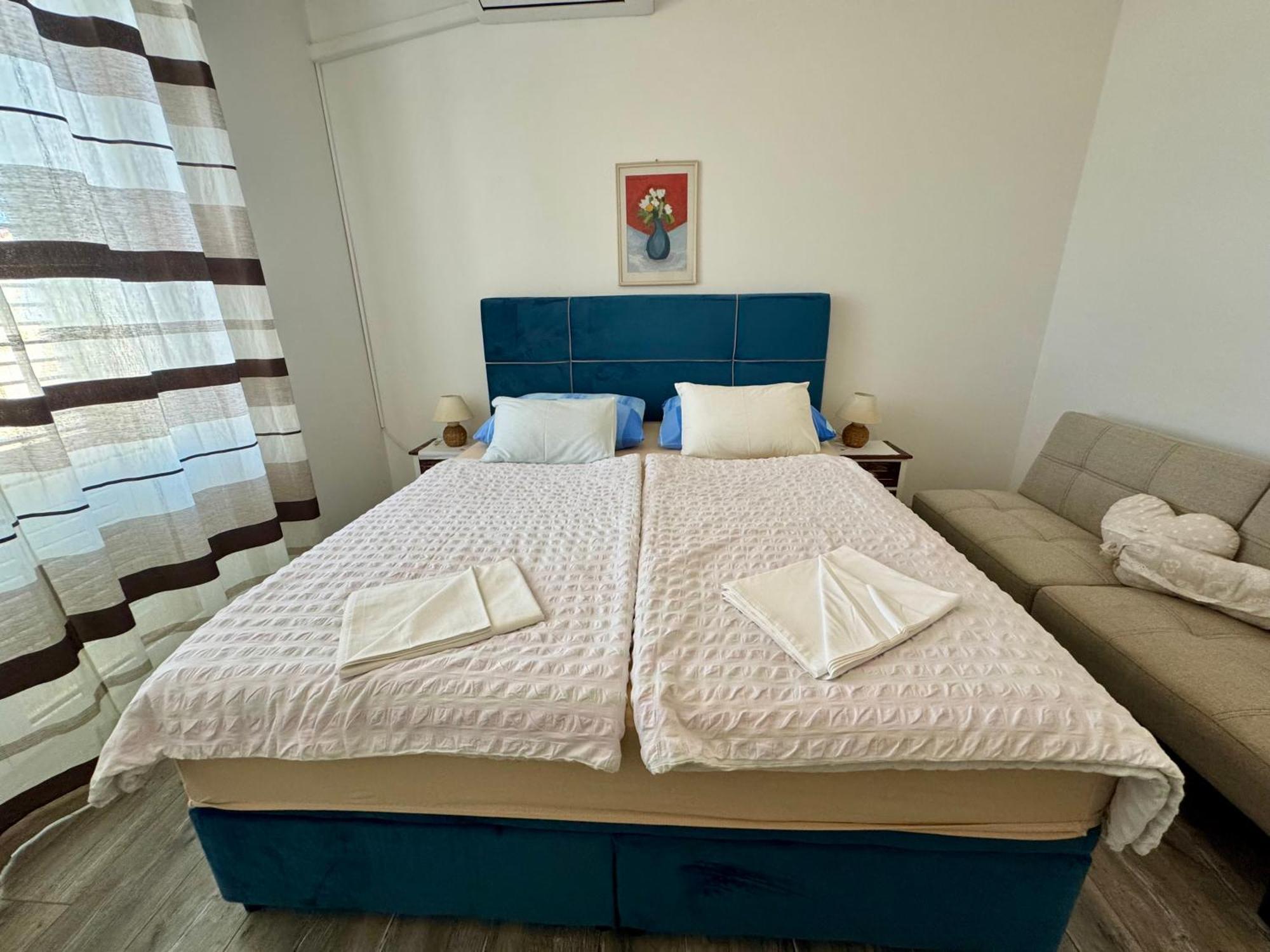 Apartments Maricic Banjol Екстер'єр фото