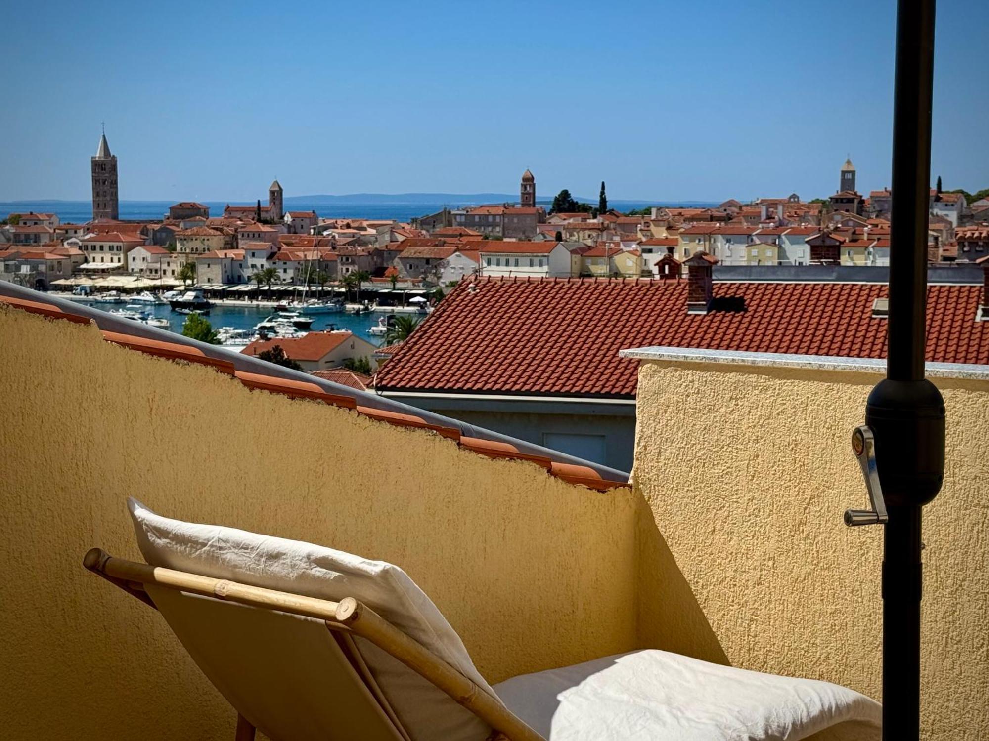 Apartments Maricic Banjol Екстер'єр фото